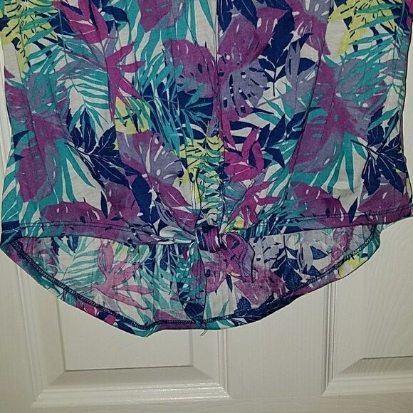 Inspire floral tropical button down knot top Sz PS - Picture 3 of 4